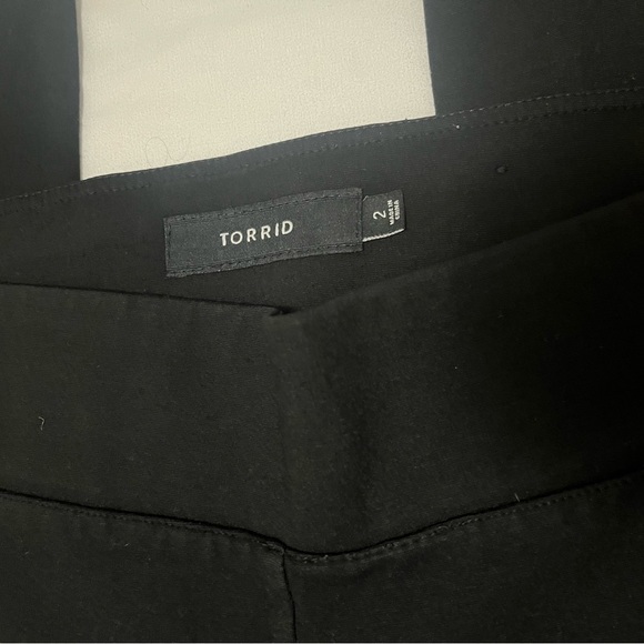 TORRID - Picture 4 of 4